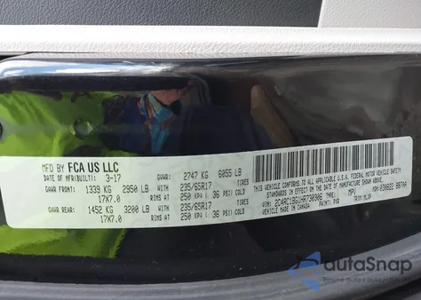 2017 Chrysler Pacifica Touring-L z USA, uszkodzony, nr VIN 2C4RC1BG1HR730306